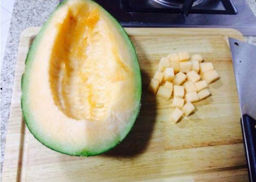 吃哈密瓜后能吃鱼吗,揭秘饭后食用禁忌